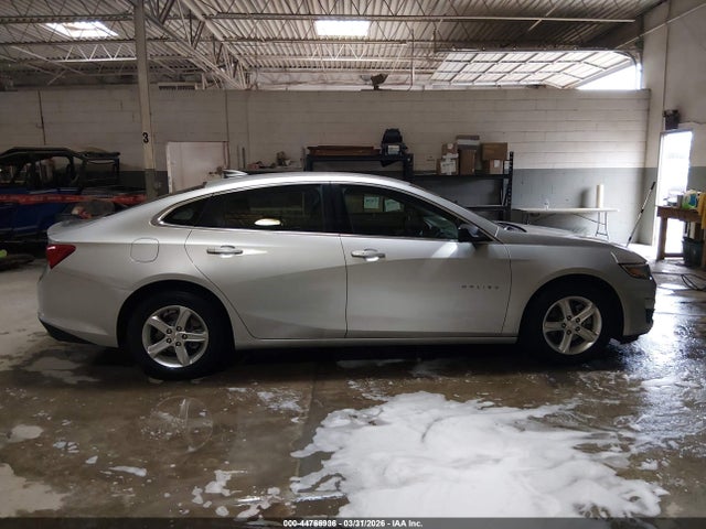 1G1ZC5ST9LF133207 Chevrolet Malibu Fwd 1fl