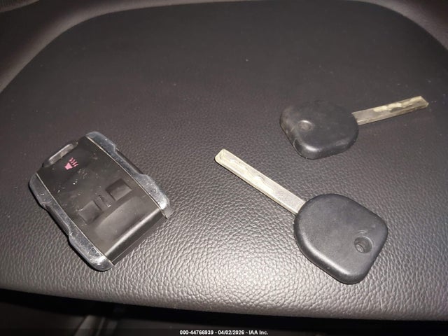 1GCVKREC7HZ407229 Chevrolet Silverado 1500 2lt