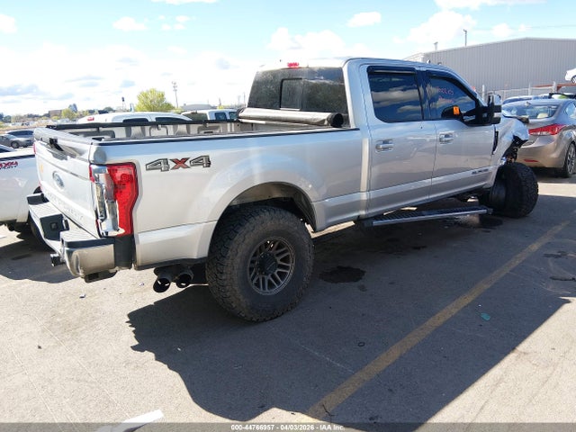 1FT7W2BT2KEE56040 Ford F-250 Lariat