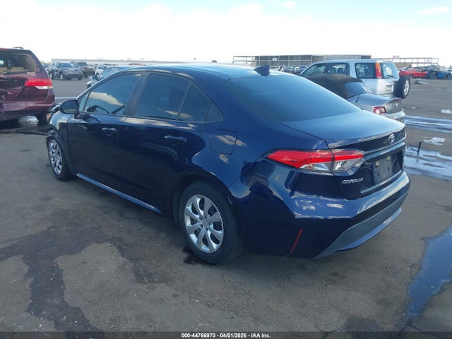 Toyota COROLLA LE 2021 5YFEPMAE1MP219483 Image 3