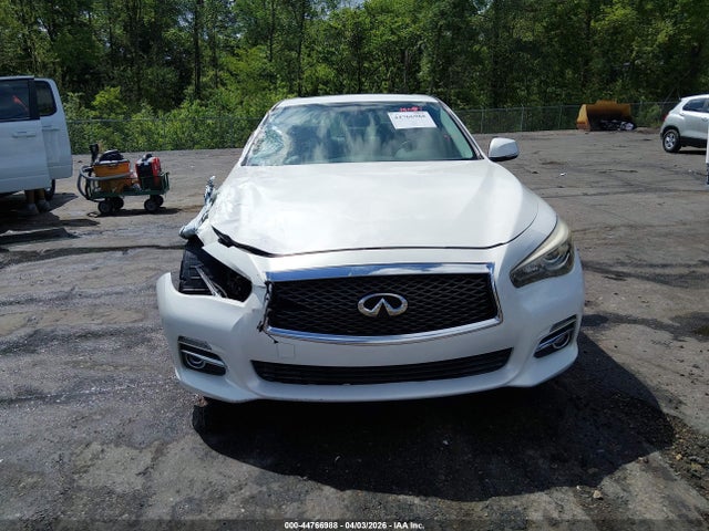 2014 Infiniti Q50 Premium მანქანა იყიდება აუქციონზე, vin: JN1BV7APXEM674027, აუქციონის ნომერი: 44766988