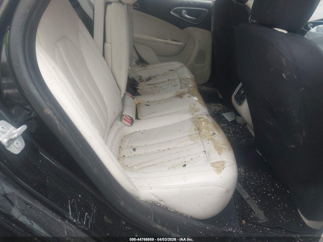 2015 Chrysler 200 C მანქანა იყიდება აუქციონზე, vin: 1C3CCCCB1FN501692, აუქციონის ნომერი: 44766989