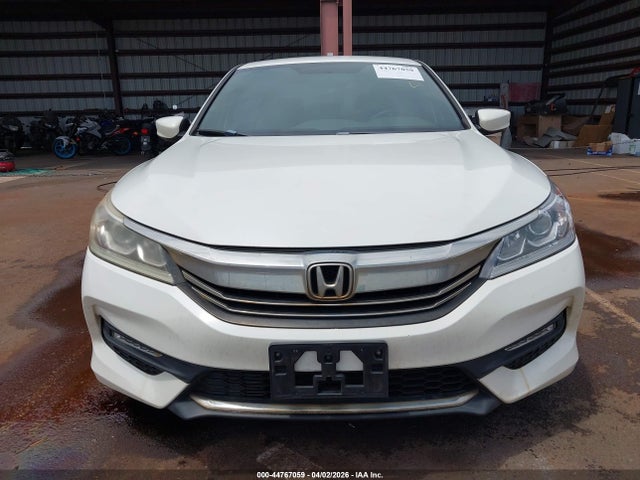 1HGCR2E52HA263052 Honda Accord Sport