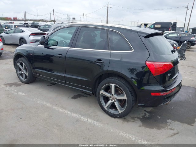 2011 AUDI Q5 WA1DKAFP9BA071601 Photo 2