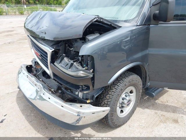 2017 Gmc Savana 3500 Lt მანქანა იყიდება აუქციონზე, vin: 1GJZ7MFG8H1190692, აუქციონის ნომერი: 44767076
