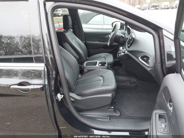 Продажа на аукционе авто 2026 Chrysler Pacifica Select, vin: 2C4RC1BG4TR235557, номер лота: 44767083