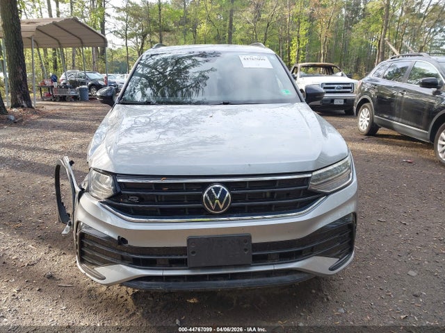 2022 Volkswagen Tiguan 2.0t Se R-line Black მანქანა იყიდება აუქციონზე, vin: 3VV8B7AX6NM011835, აუქციონის ნომერი: 44767099
