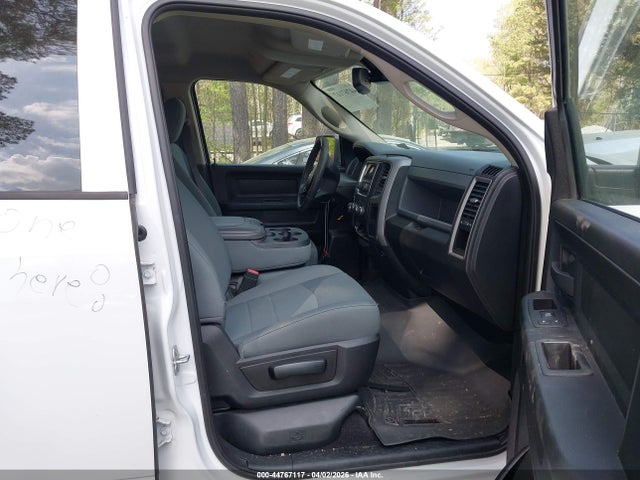 Продаж на аукціоні авто 2019 Ram 1500 Classic Tradesman  4x2 6'4 Box, vin: 1C6RR6FT5KS500770, номер лоту: 44767117