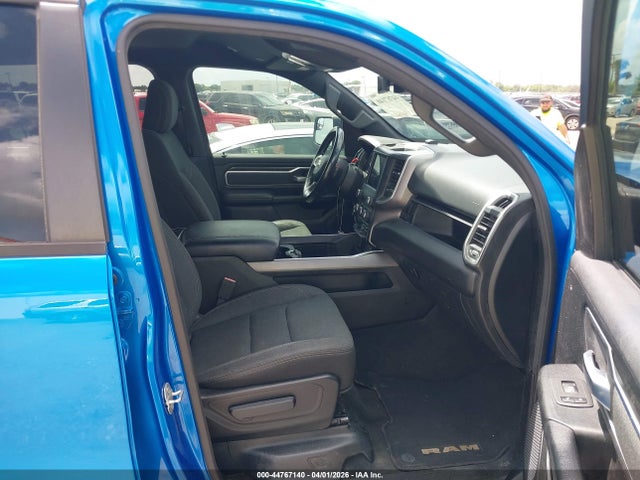 44767140 :رقم المزاد ، 1C6RREFT6LN306517 vin ، 2020 Ram 1500 Big Horn  4x2 5'7 Box مزاد بيع