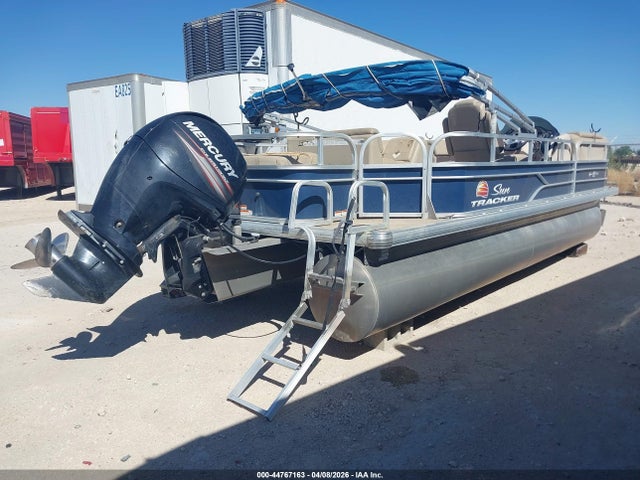 Suntracker Pontoon 2019 BUJ70410E919 Image 4