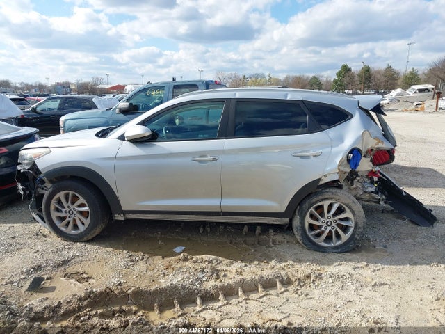 Hyundai TUCSON SE 2017 KM8J3CA44HU398487 Image 32