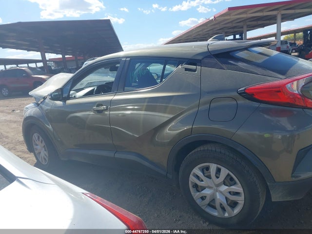 Toyota C-HR LE 2021 NMTKHMBX1MR136285 Image 14