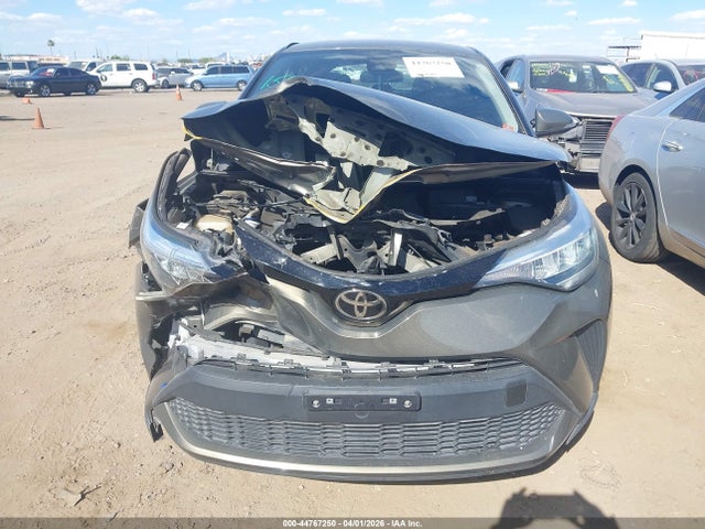 Toyota C-HR LE 2021 NMTKHMBX1MR136285 Image 6