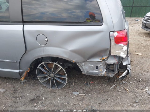 2015 Dodge Grand Caravan Se Plus მანქანა იყიდება აუქციონზე, vin: 2C4RDGBG4FR703789, აუქციონის ნომერი: 44767257