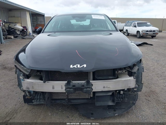 KIA K5 LX 2022 5XXG24J28NG129142 Image 13