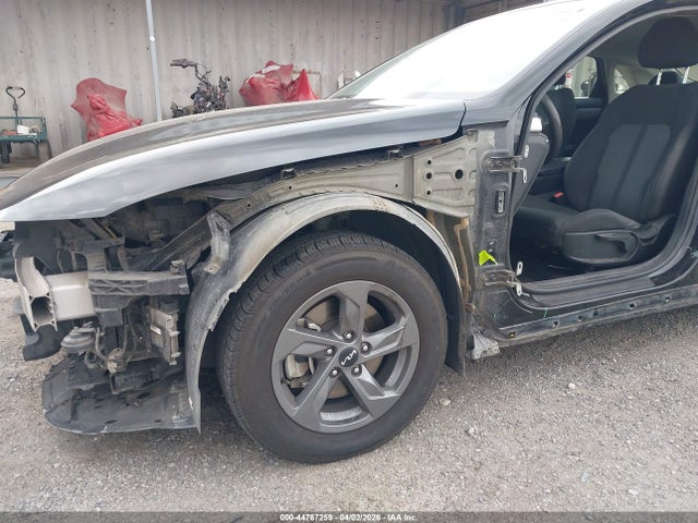 KIA K5 LX 2022 5XXG24J28NG129142 Image 6