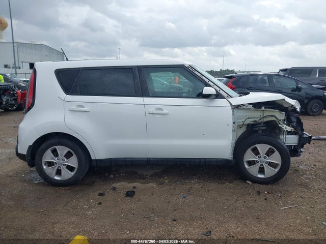 KNDJN2A2XG7338251 KIA Soul
