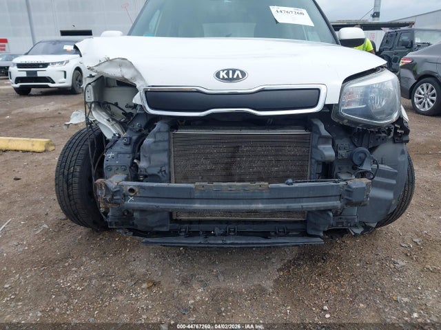 KNDJN2A2XG7338251 KIA Soul