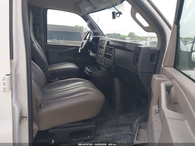1GCWGBF70N1155333 Chevrolet Express Cargo Rwd 2500 Extended Wheelbase Wt