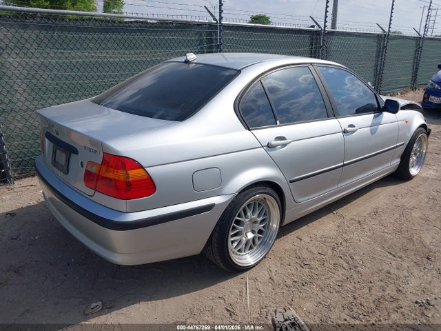 Продажа на аукционе авто 2004 Bmw 325i, vin: WBAEV33404KR27238, номер лота: 44767269