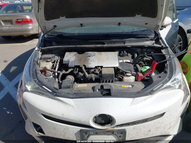 JTDKARFU6G3014630 Toyota Prius Three