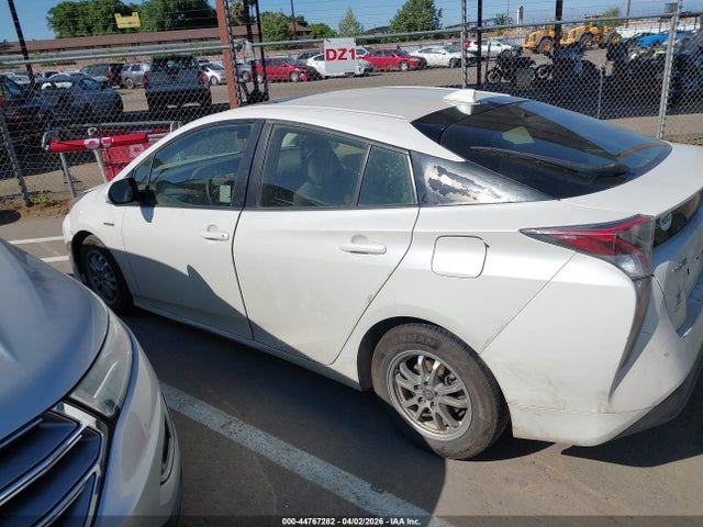 JTDKARFU6G3014630 Toyota Prius Three