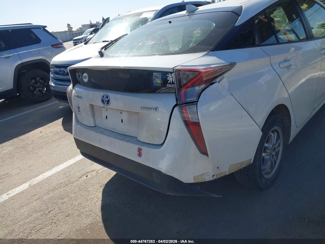 JTDKARFU6G3014630 Toyota Prius Three