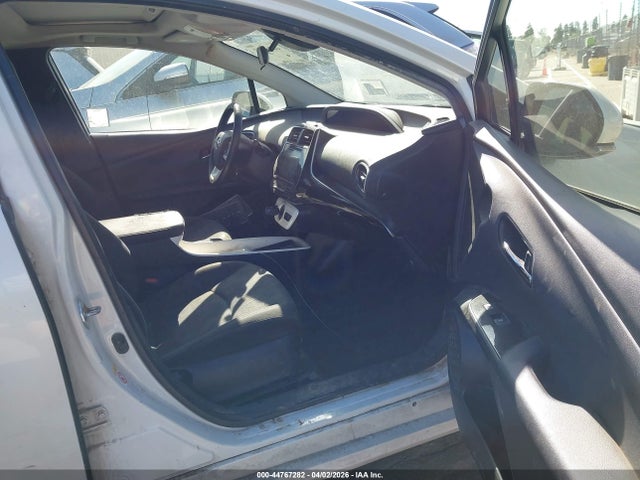 JTDKARFU6G3014630 Toyota Prius Three