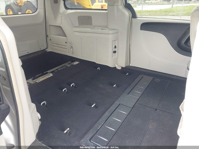 2011 CHRYSLER TOWN & COUNTRY 2A4RR5DG7BR612748 Photo 7