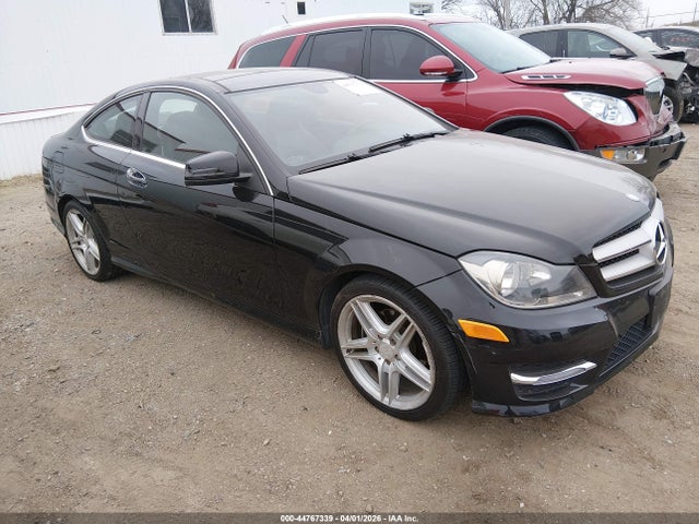 2013 MERCEDES-BENZ C 250 WDDGJ4HB5DG035547