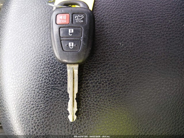 44767355 :رقم المزاد ، JTMWFREV8GJ082758 vin ، 2016 Toyota Rav4 Xle مزاد بيع