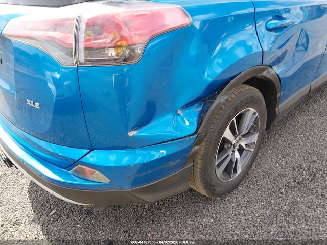 44767355 :رقم المزاد ، JTMWFREV8GJ082758 vin ، 2016 Toyota Rav4 Xle مزاد بيع