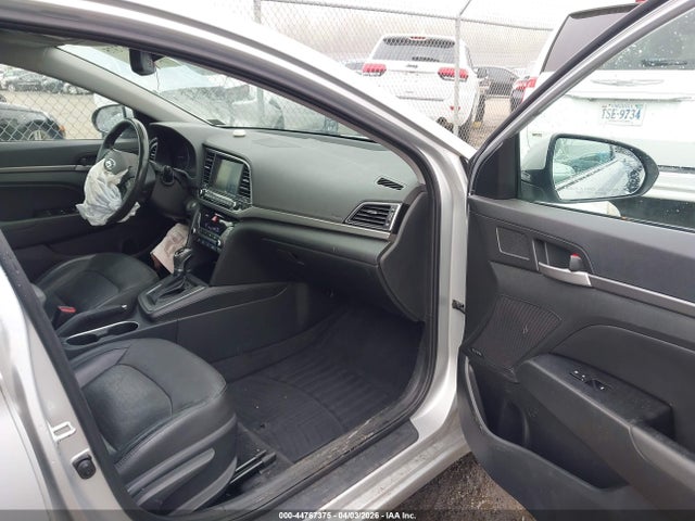 Продажа на аукционе авто 2018 Hyundai Elantra Limited, vin: 5NPD84LFXJH215780, номер лота: 44767375