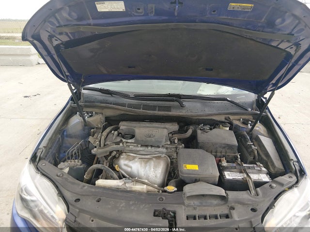 4T1BF1FK2FU900532 Toyota CAMRY SE