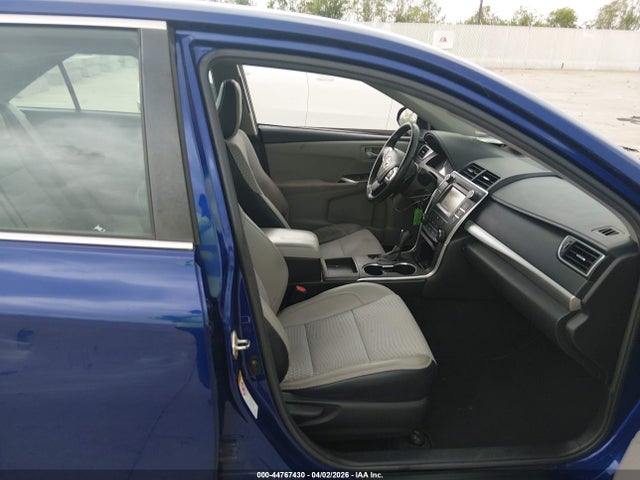 4T1BF1FK2FU900532 Toyota CAMRY SE