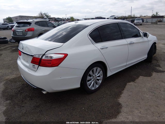 44767449 :رقم المزاد ، 1HGCR3F84FA028048 vin ، 2015 Honda Accord Ex-l V-6 مزاد بيع