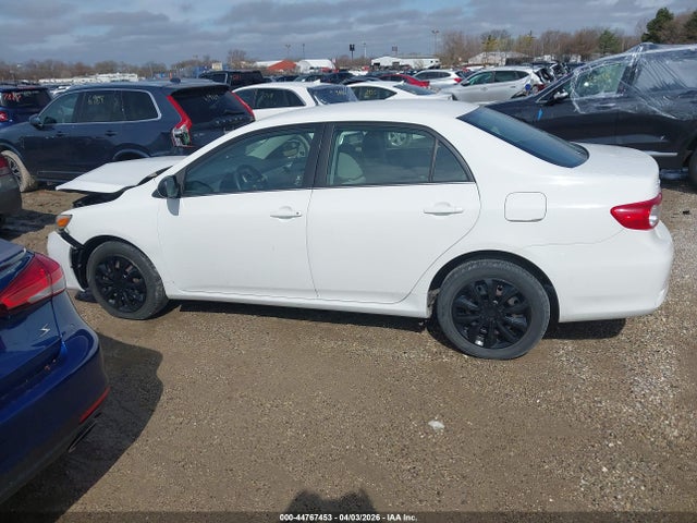 Продажа на аукционе авто 2013 Toyota Corolla Le, vin: 5YFBU4EE5DP076379, номер лота: 44767453