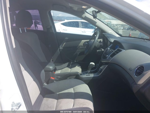 1G1PA5SG4F7291291 Chevrolet Cruze Ls Auto