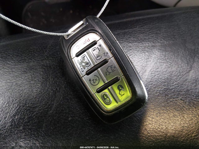 Auction sale of the 2017 Chrysler Pacifica Touring-l, vin: 2C4RC1BGXHR583578, lot number: 44767471