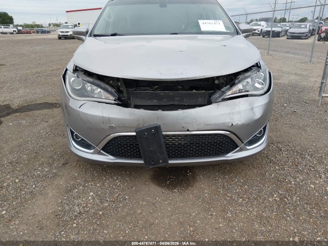 Auction sale of the 2017 Chrysler Pacifica Touring-l, vin: 2C4RC1BGXHR583578, lot number: 44767471