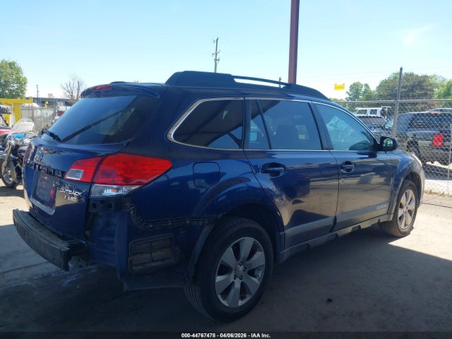 2010 Subaru Outback 2.5i Premium მანქანა იყიდება აუქციონზე, vin: 4S4BRBCC7A3363231, აუქციონის ნომერი: 44767478