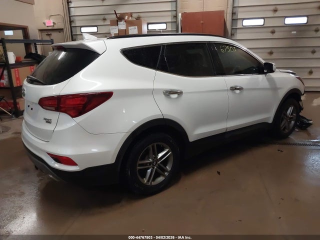 Продаж на аукціоні авто 2018 Hyundai Santa Fe Sport 2.4l, vin: 5NMZUDLB7JH085615, номер лоту: 44767503