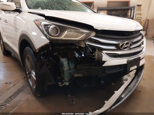 Продаж на аукціоні авто 2018 Hyundai Santa Fe Sport 2.4l, vin: 5NMZUDLB7JH085615, номер лоту: 44767503