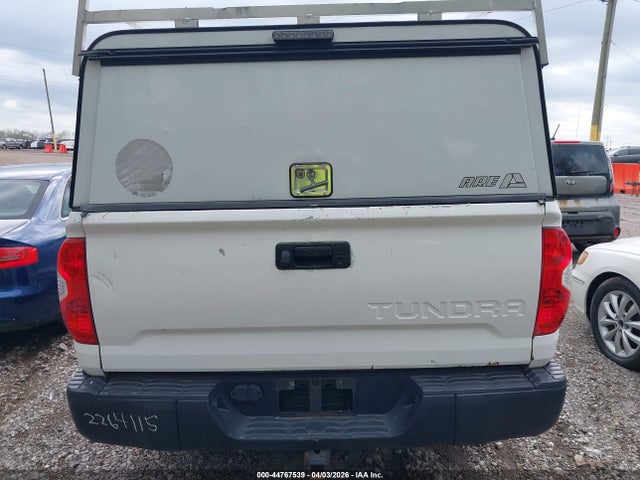 Продаж на аукціоні авто 2018 Toyota Tundra Sr 4.6l V8, vin: 5TFUM5F15JX075188, номер лоту: 44767539