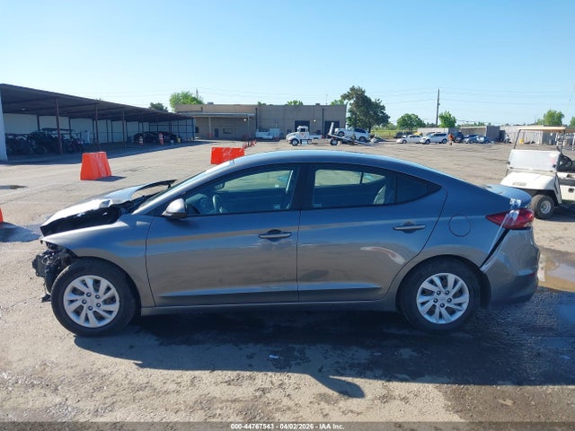 5NPD74LFXJH345819 Hyundai ELANTRA SE