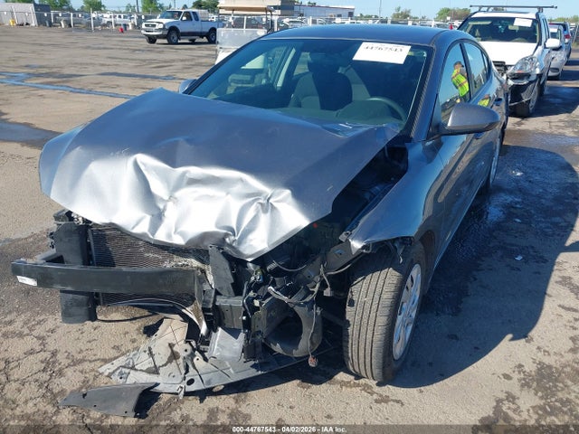 5NPD74LFXJH345819 Hyundai ELANTRA SE