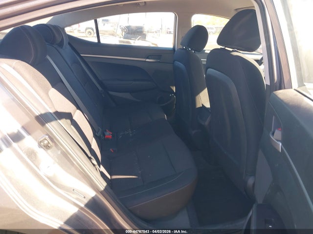 5NPD74LFXJH345819 Hyundai ELANTRA SE