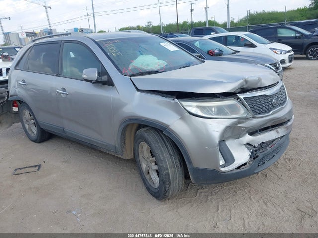 5XYKT4A65FG611882 KIA SORENTO LX