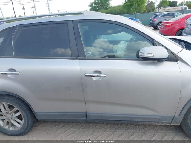 5XYKT4A65FG611882 KIA SORENTO LX