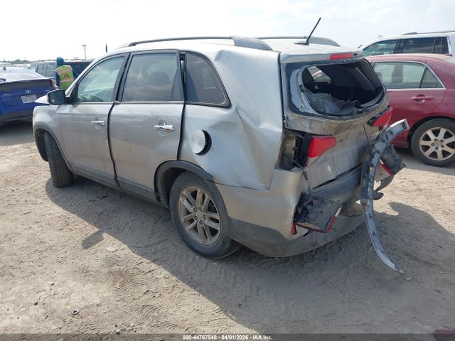 5XYKT4A65FG611882 KIA SORENTO LX